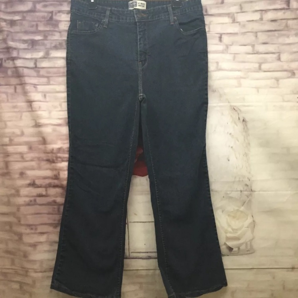 Levi Strauss Signature At the Waist Bootcut Jeans - Picture 2 of 5